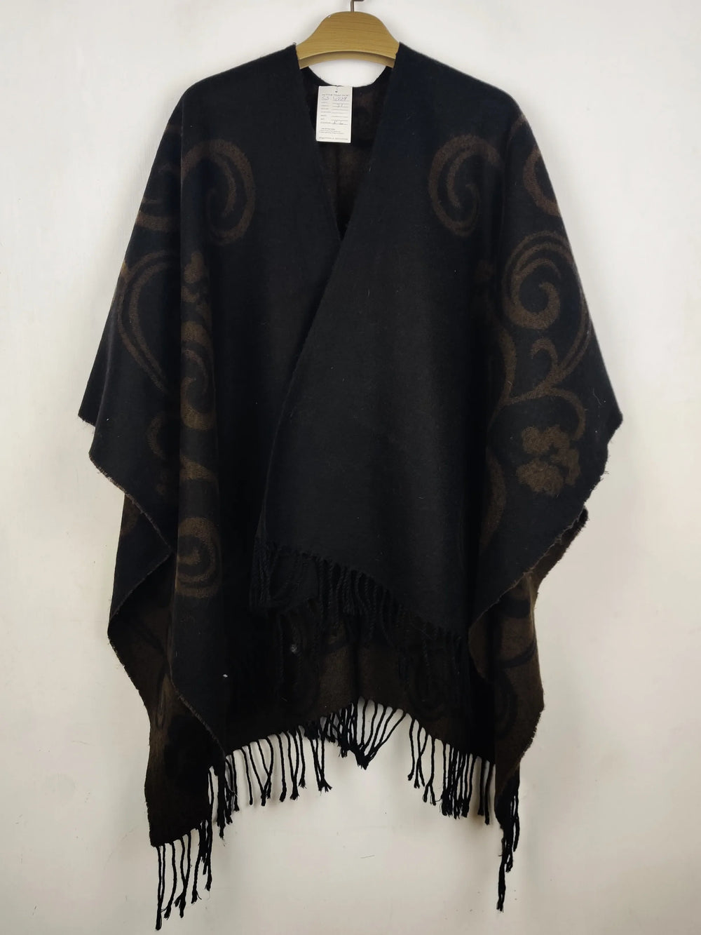 Buy online pre-used pre-loved 100% authentic & Original branded Unknown Brand (CS-4829) available in Pakistan. Top international brands avilable.