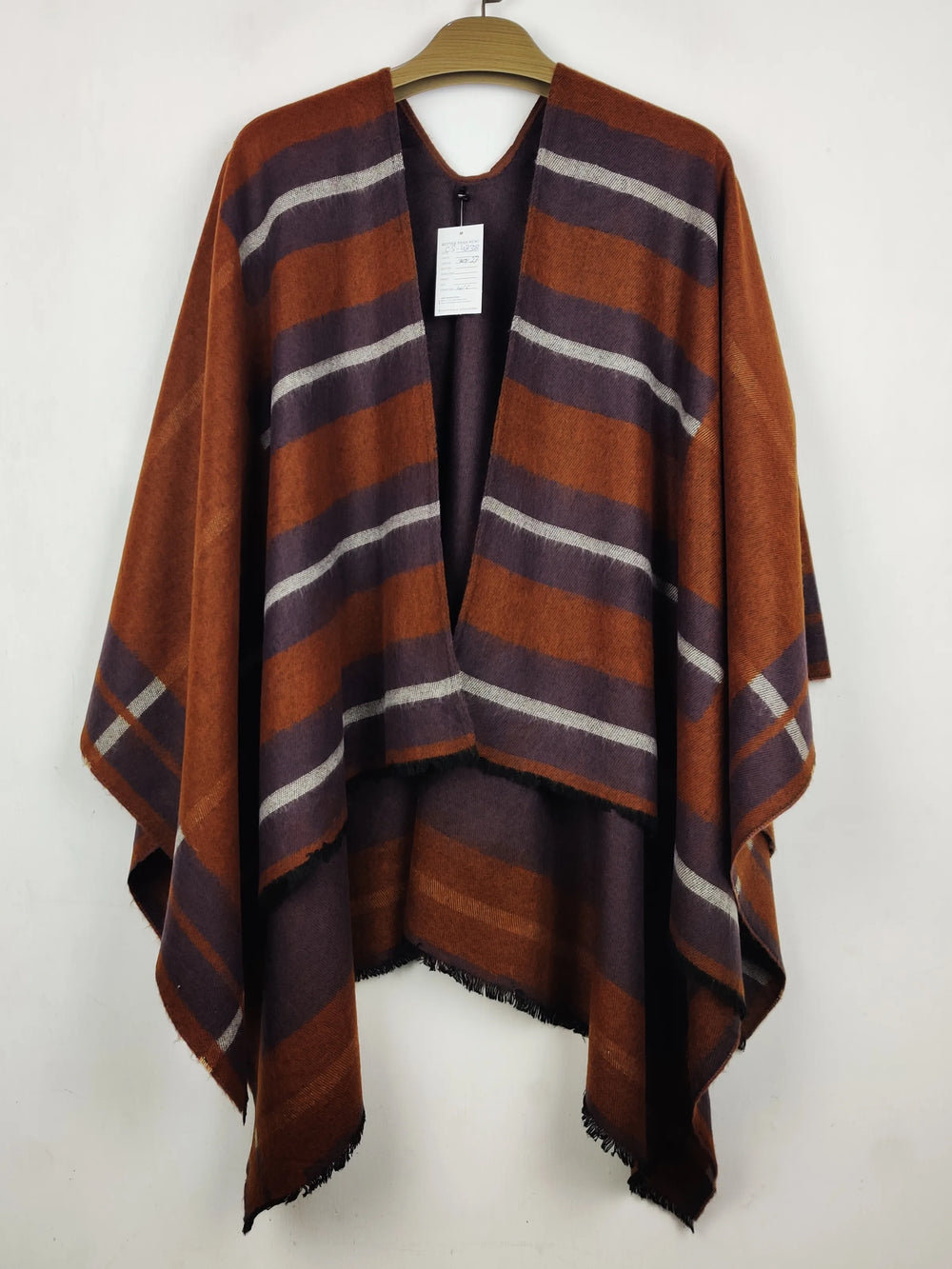 Buy online pre-used pre-loved 100% authentic & Original branded Unknown Brand (CS-4838) available in Pakistan. Top international brands avilable.