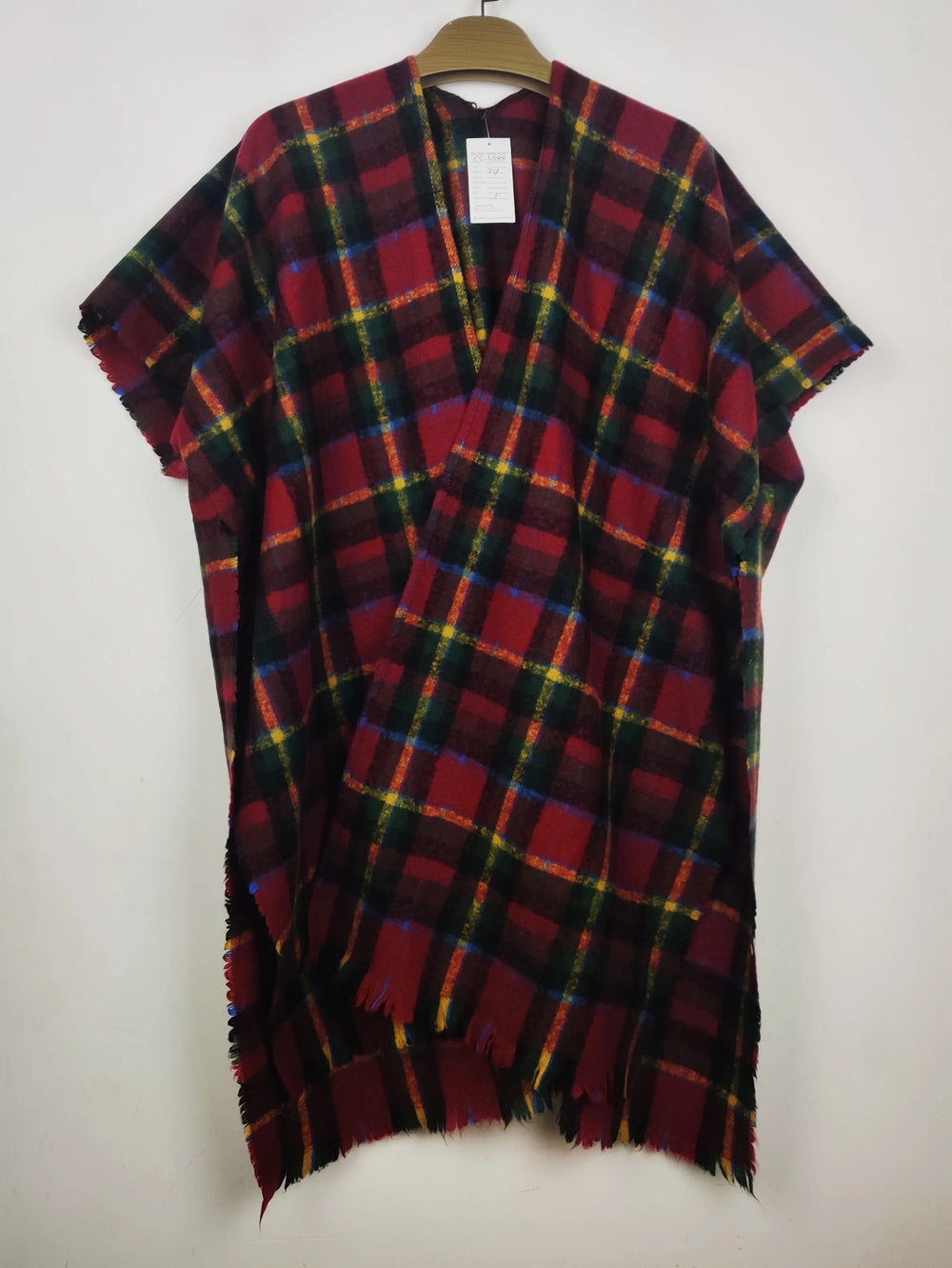 Buy online pre-used pre-loved 100% authentic & Original branded Unknown Brand (CS-4888) available in Pakistan. Top international brands avilable.