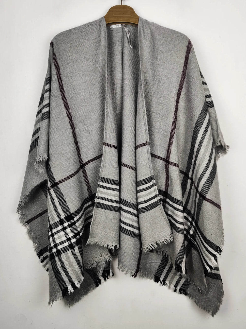Buy online pre-used pre-loved 100% authentic & Original branded Unknown Brand (CS-4955) available in Pakistan. Top international brands avilable.