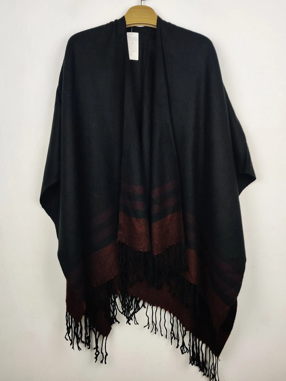 Buy online pre-used pre-loved 100% authentic & Original branded Unknown Brand (CS-4959) available in Pakistan. Top international brands avilable.