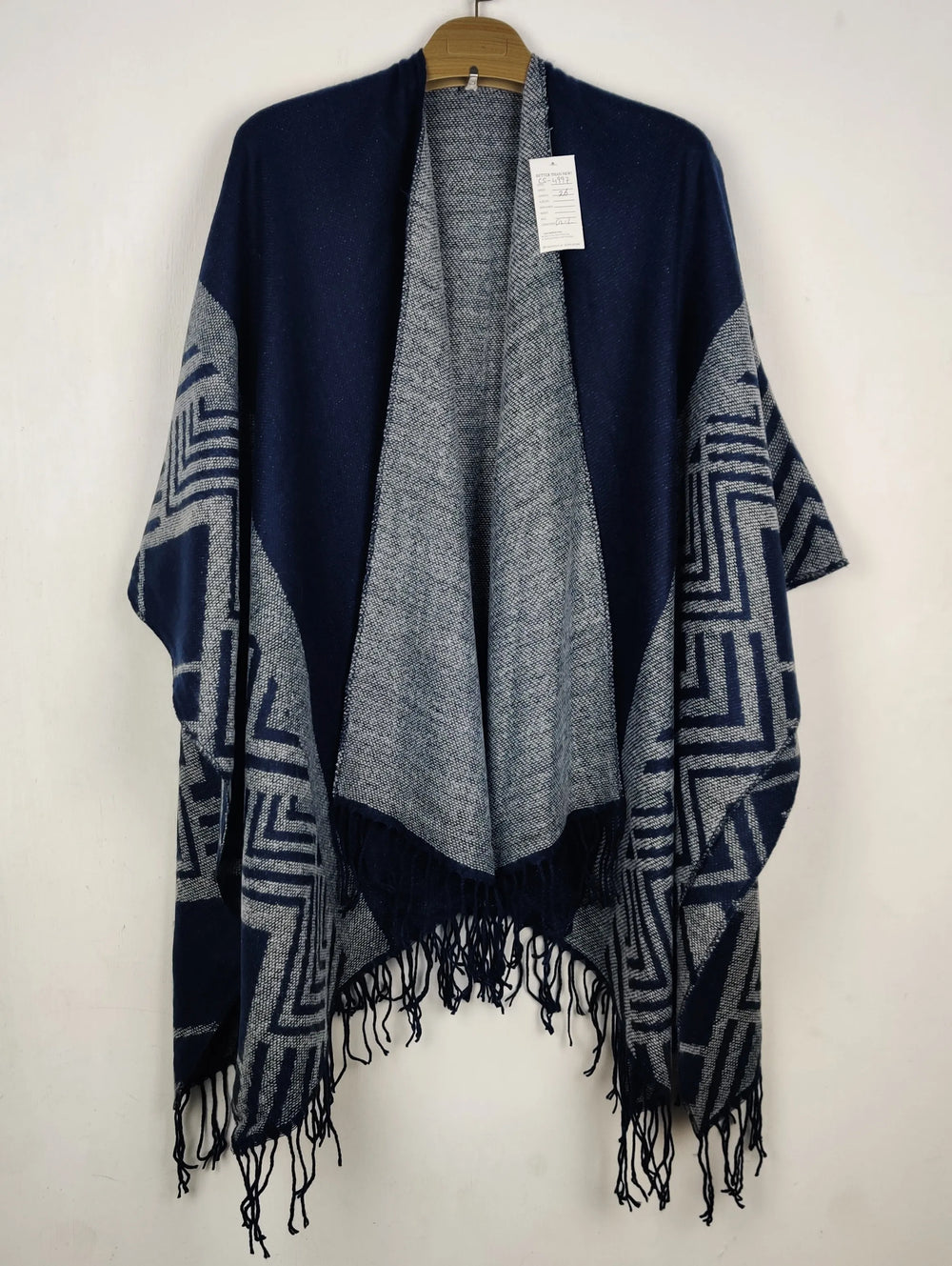 Buy online pre-used pre-loved 100% authentic & Original branded Unknown Brand (CS-4997) available in Pakistan. Top international brands avilable.