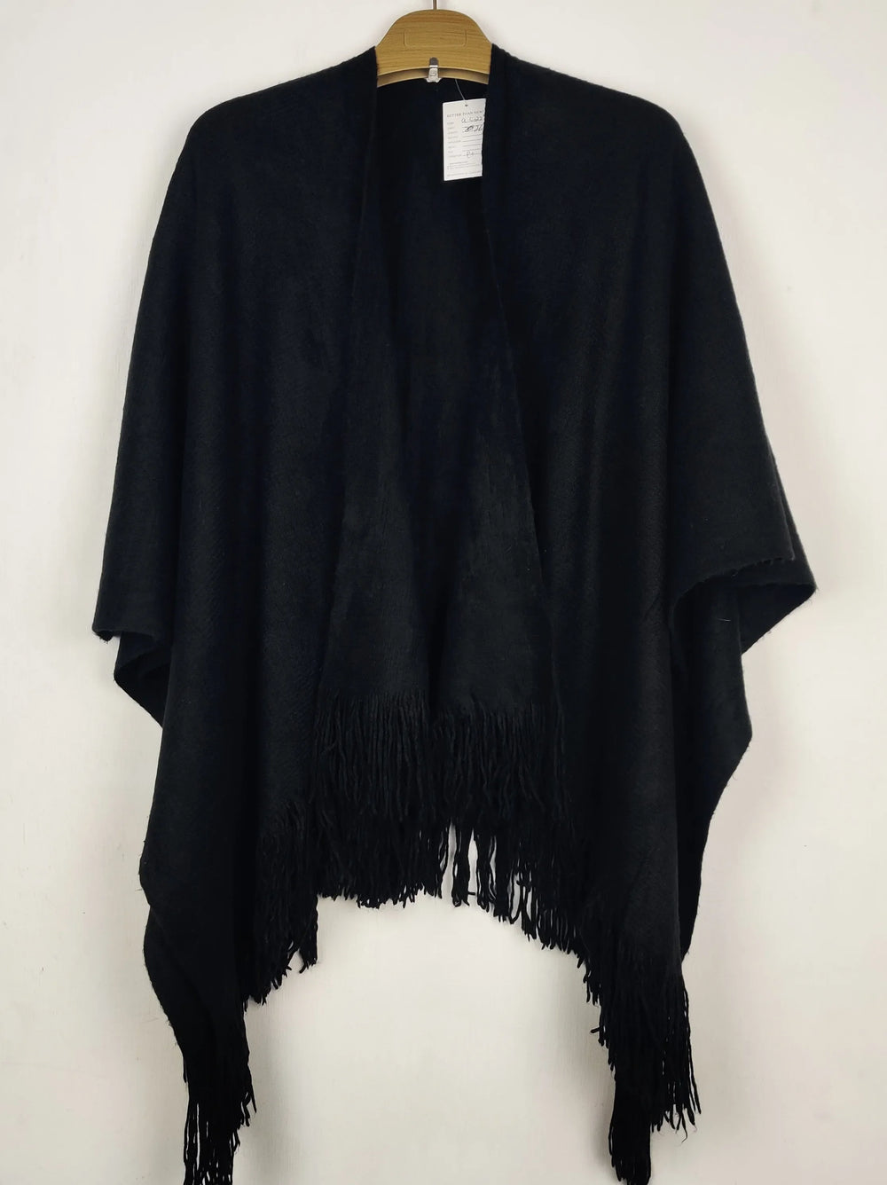 Buy online pre-used pre-loved 100% authentic & Original branded Unknown Brand (CS-5022) available in Pakistan. Top international brands avilable.