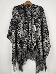 Buy online pre-used pre-loved 100% authentic & Original branded Unknown Brand (CS-5027) available in Pakistan. Top international brands avilable.