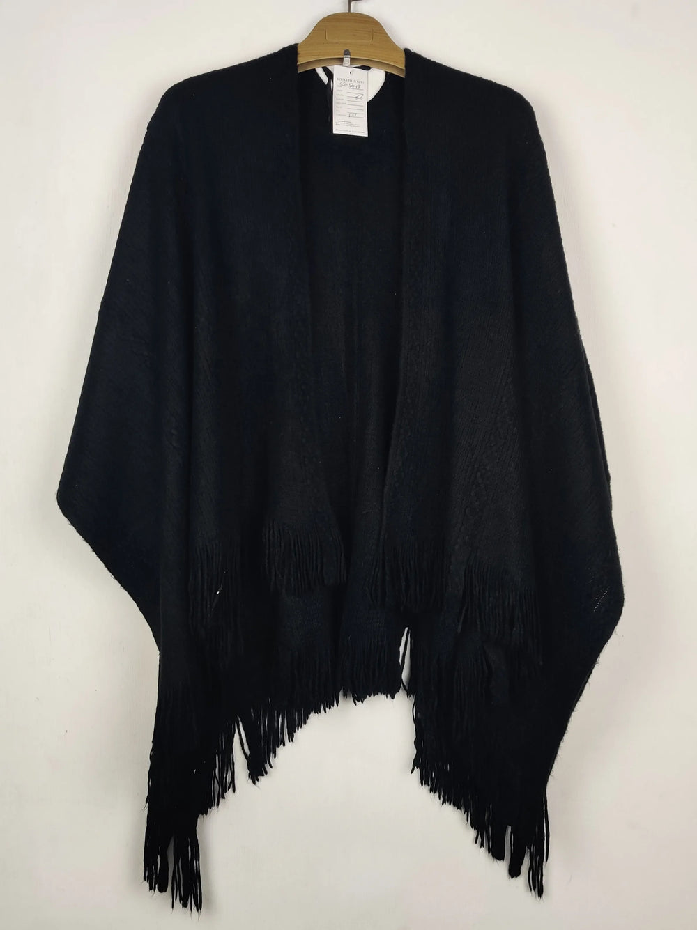 Buy online pre-used pre-loved 100% authentic & Original branded Unknown Brand (CS-5047) available in Pakistan. Top international brands avilable.