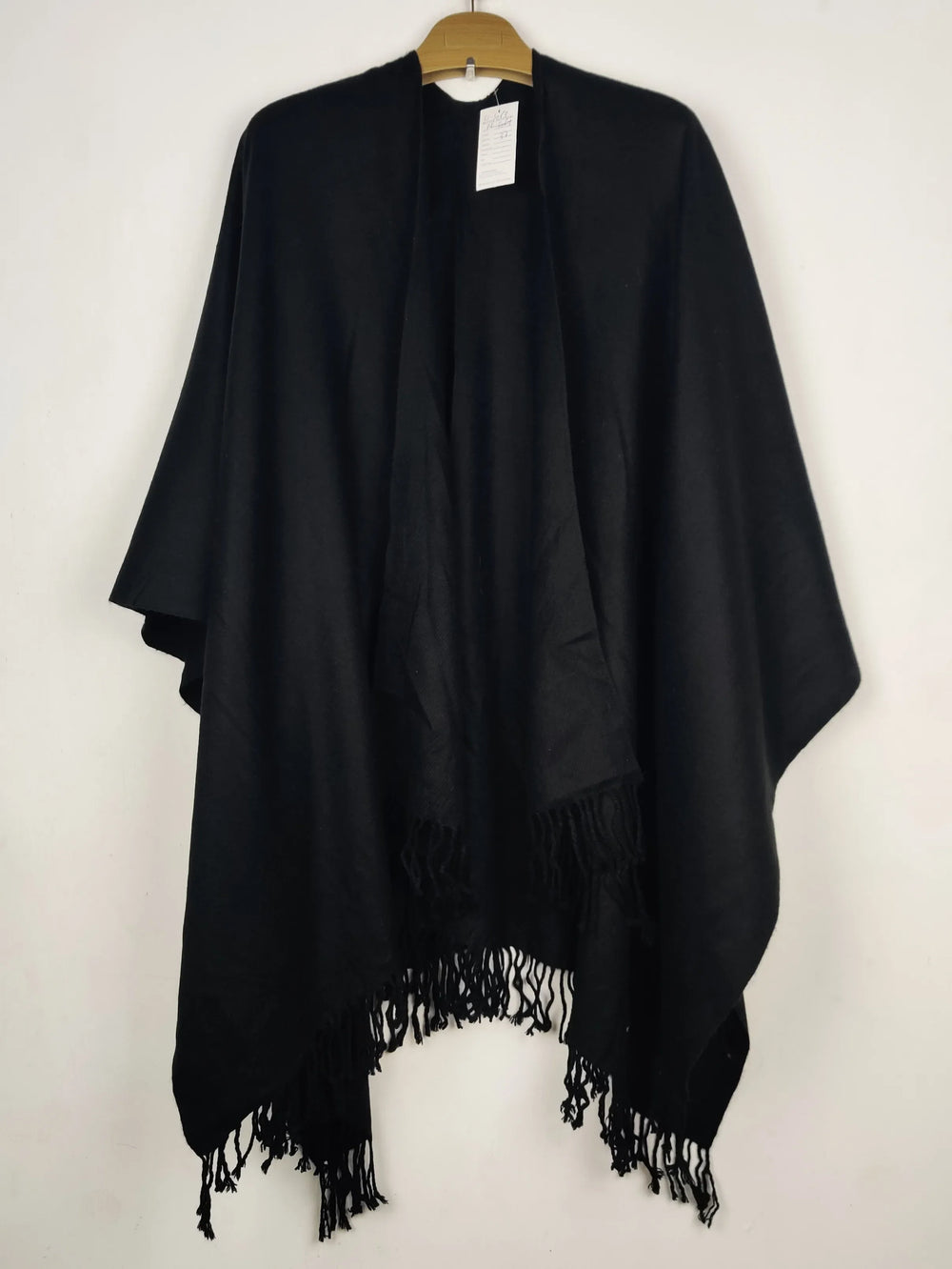 Buy online pre-used pre-loved 100% authentic & Original branded Unknown Brand (CS-5063) available in Pakistan. Top international brands avilable.
