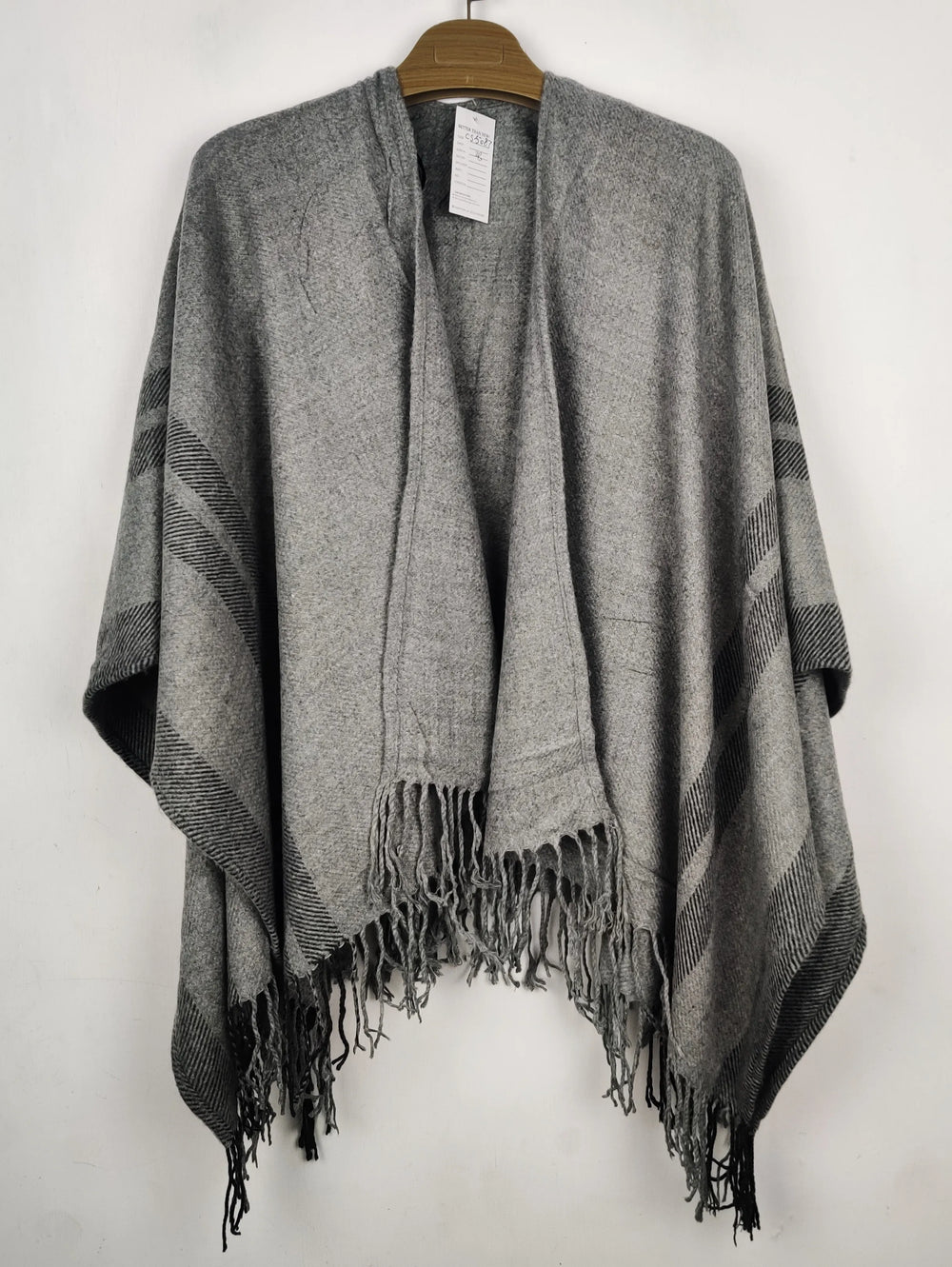 Buy online pre-used pre-loved 100% authentic & Original branded Unknown Brand (CS-5087) available in Pakistan. Top international brands avilable.