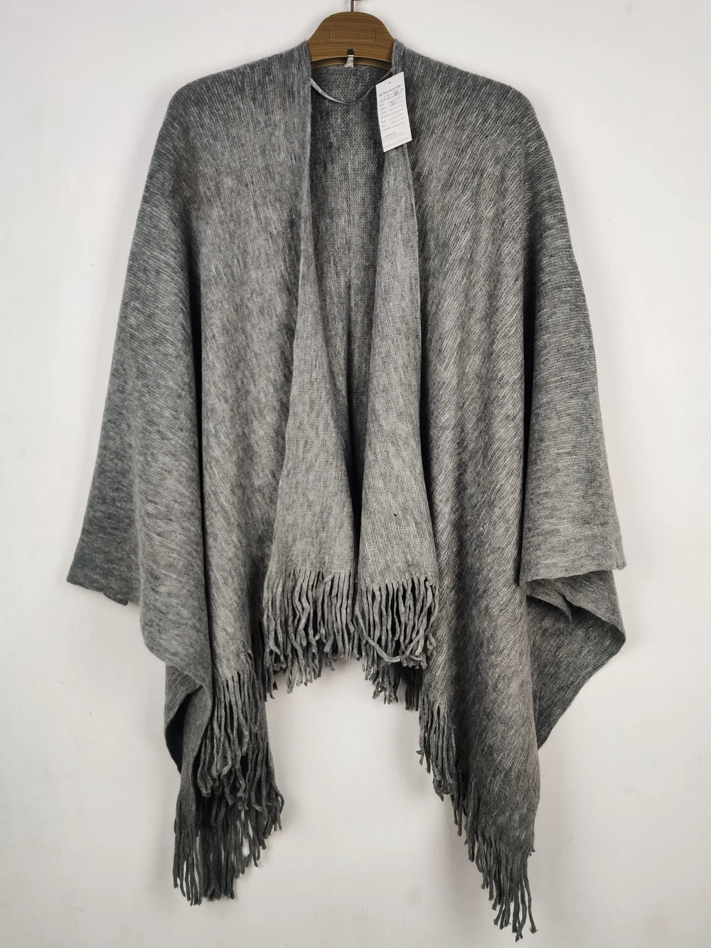 Buy online pre-used pre-loved 100% authentic & Original branded Unknown Brand (CS-5140) available in Pakistan. Top international brands avilable.