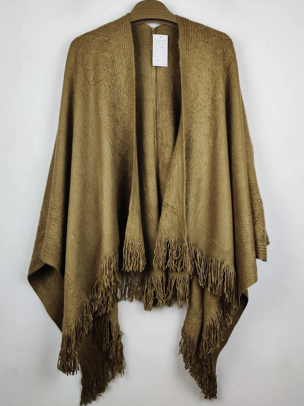 Buy online pre-used pre-loved 100% authentic & Original branded Unknown Brand (CS-5153) available in Pakistan. Top international brands avilable.