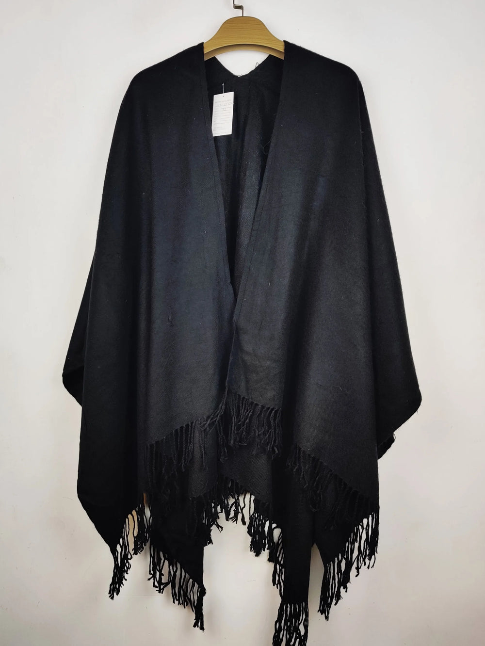 Buy online pre-used pre-loved 100% authentic & Original branded Unknown Brand (CS-5162) available in Pakistan. Top international brands avilable.