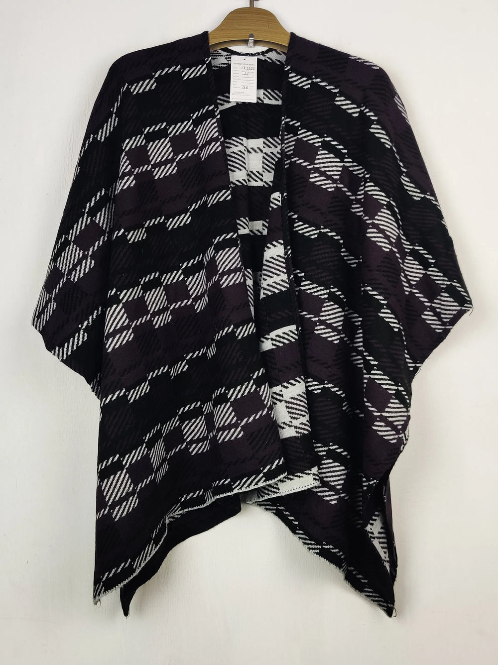 Buy online pre-used pre-loved 100% authentic & Original branded Unknown Brand (CS-5356) available in Pakistan. Top international brands avilable.