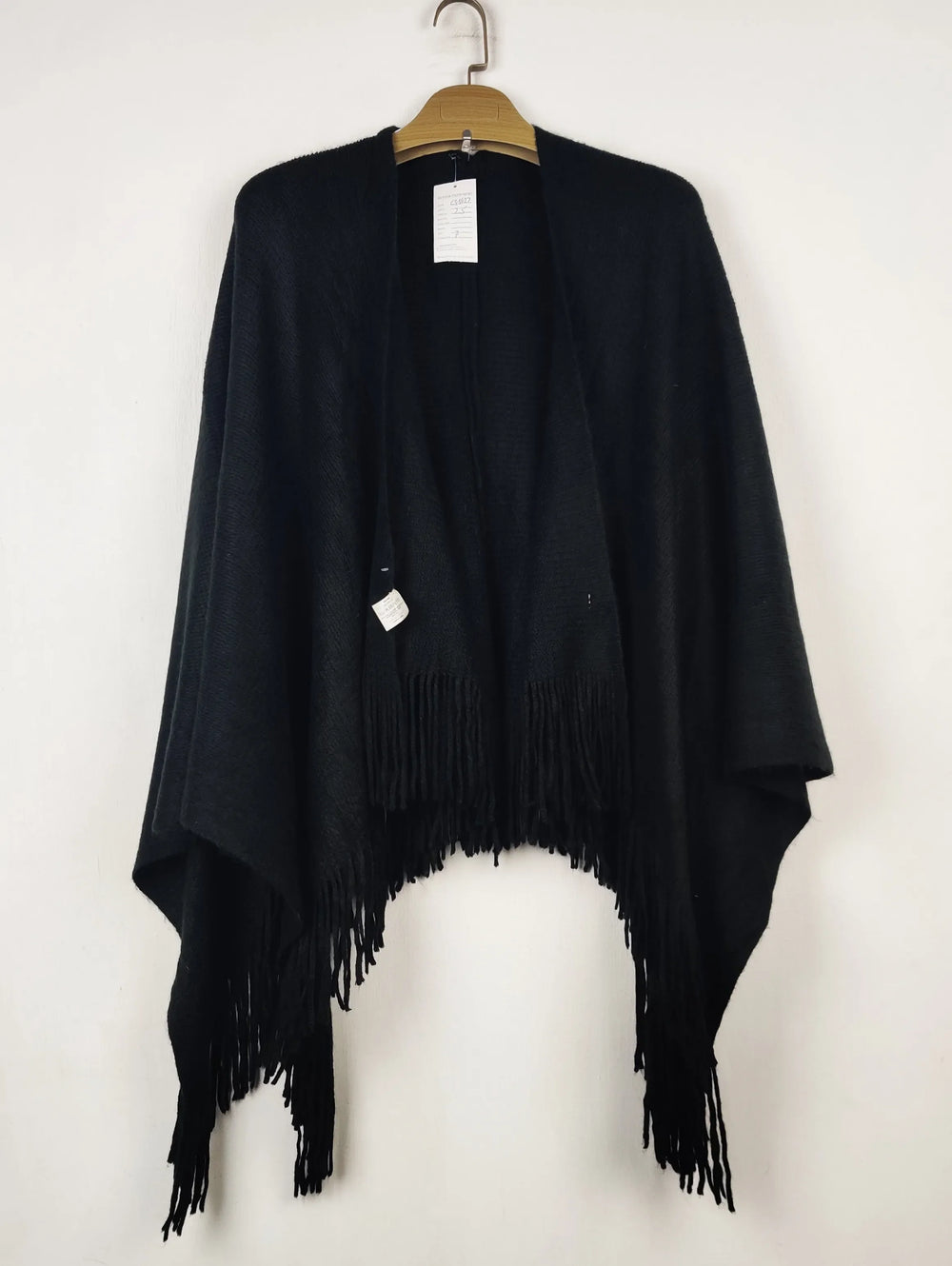 Buy online pre-used pre-loved 100% authentic & Original branded Unknown Brand (CS-5427) available in Pakistan. Top international brands avilable.