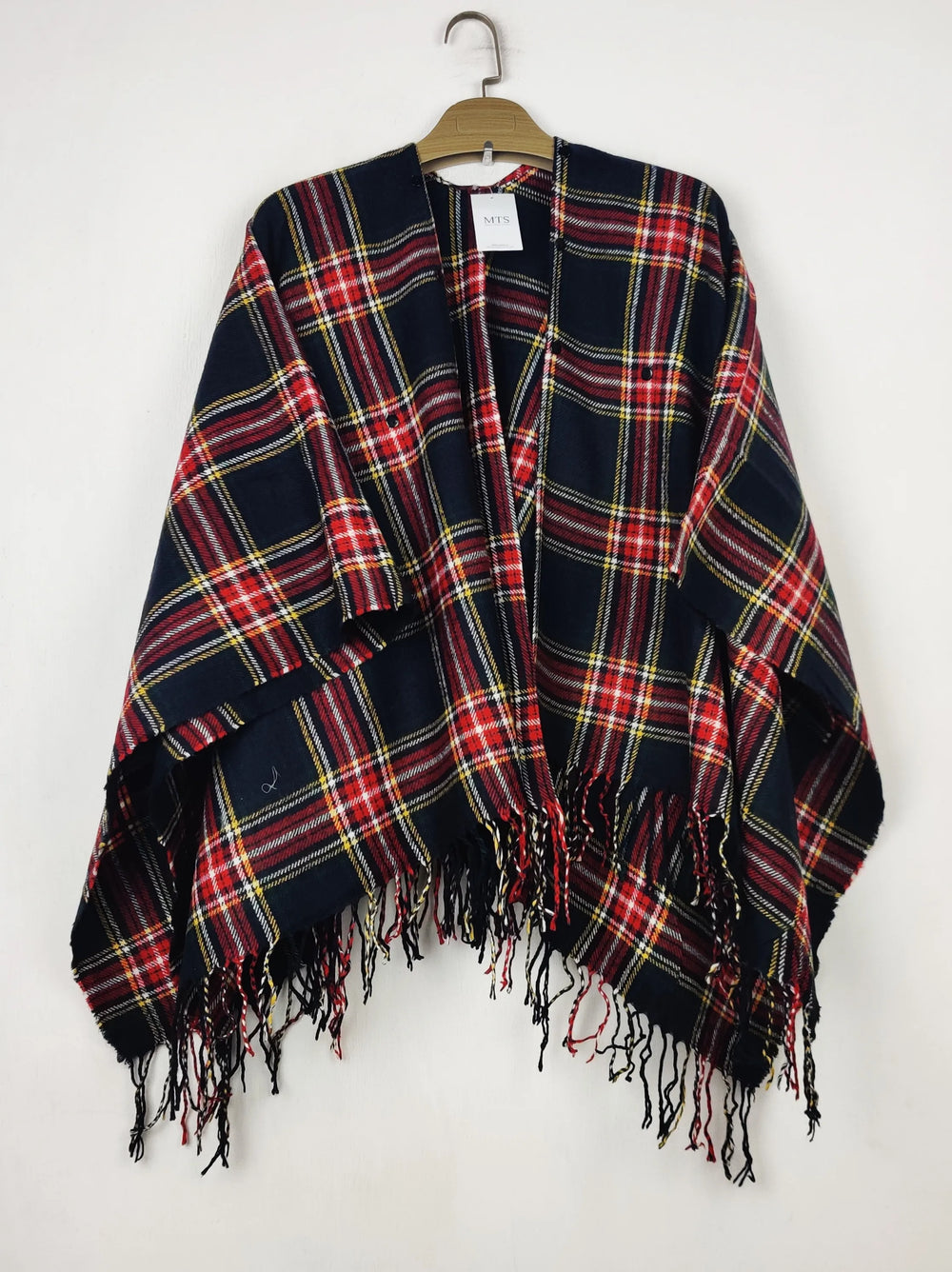 Buy online pre-used pre-loved 100% authentic & Original branded Unknown Brand (CS-5468) available in Pakistan. Top international brands avilable.