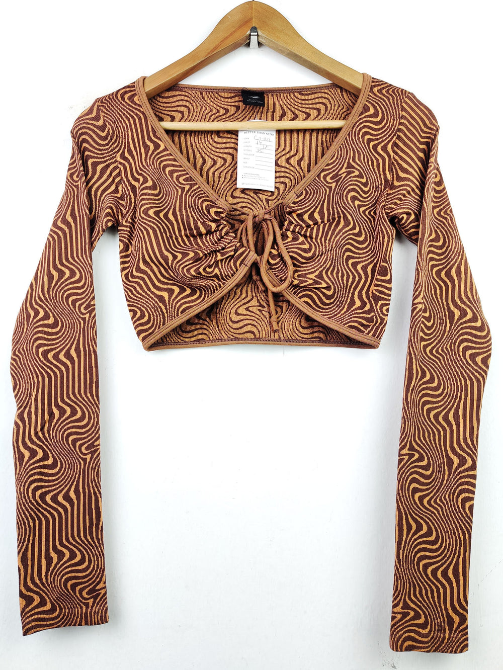 Buy online pre-used pre-loved 100% authentic & Original branded Outfitters (CT-1132) available in Pakistan. Top international brands avilable.