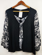 Buy online pre-used pre-loved 100% authentic & Original branded Saloos (CT-1179) available in Pakistan. Top international brands avilable.