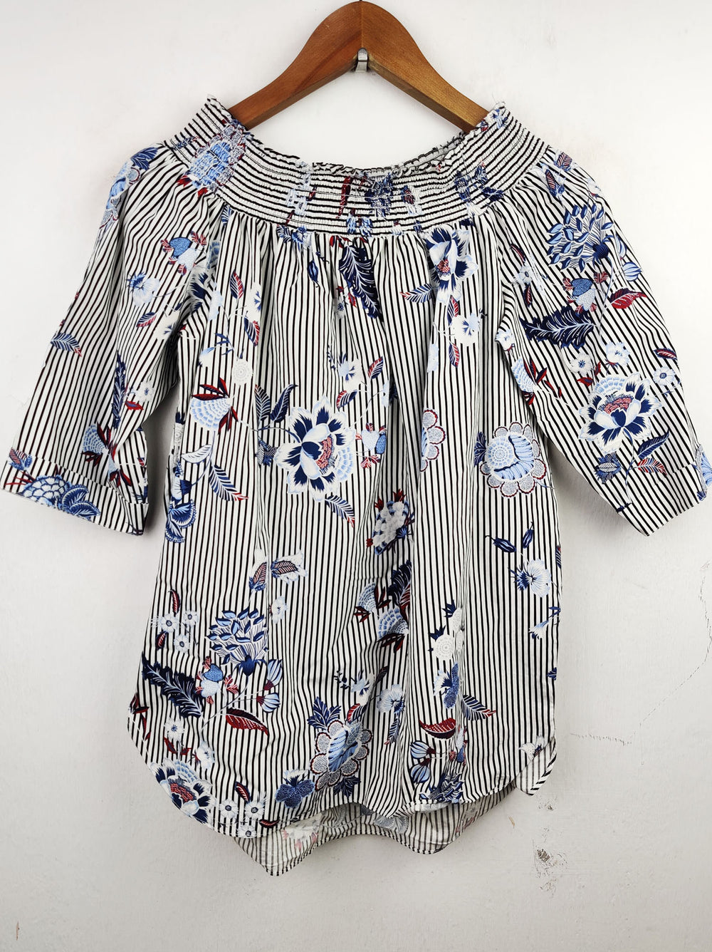 Buy online pre-used pre-loved 100% authentic & Original branded River Island (CT-1287) available in Pakistan. Top international brands avilable.