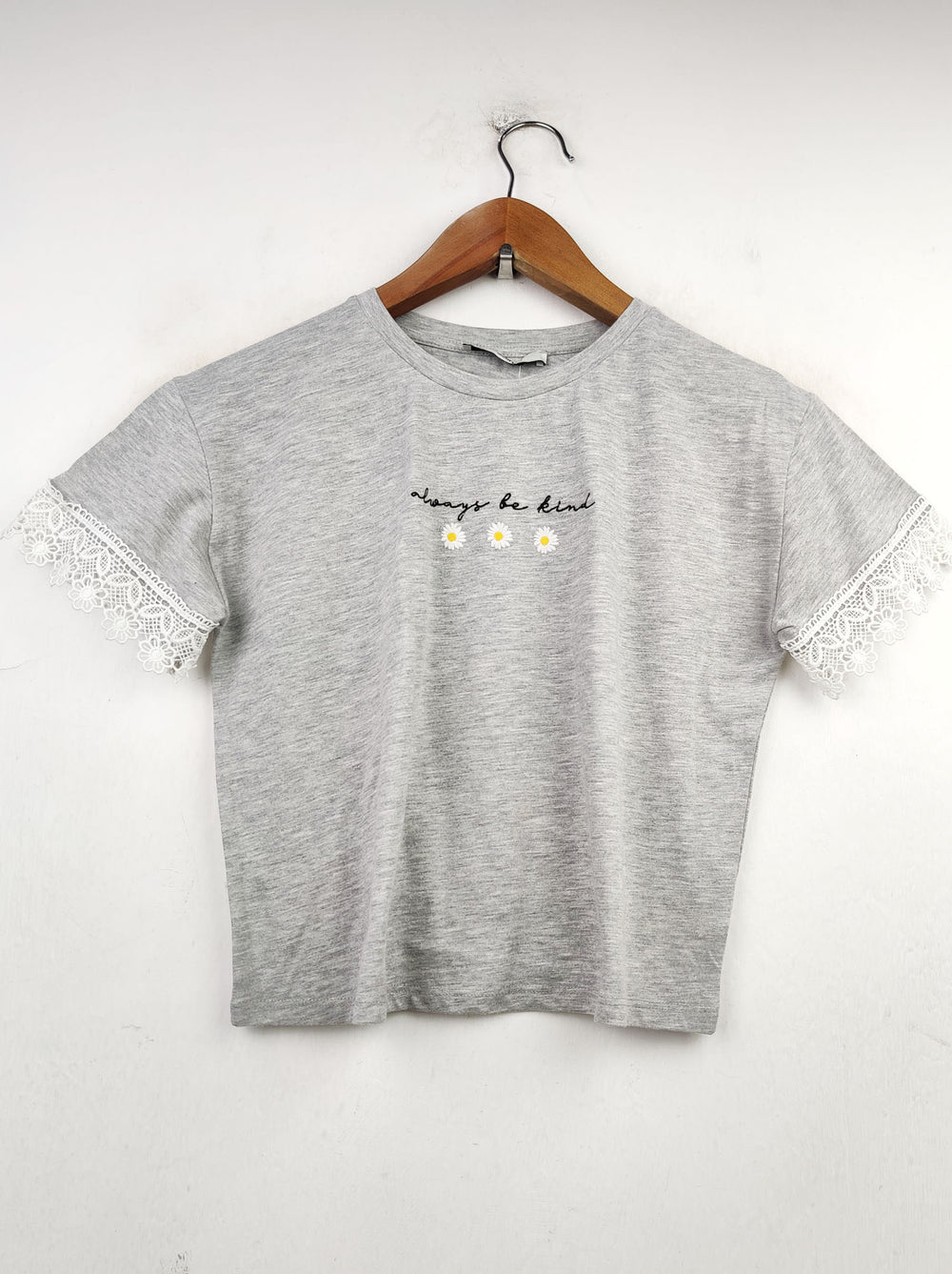 Buy online pre-used pre-loved 100% authentic & Original branded George (CT-1343) available in Pakistan. Top international brands avilable.