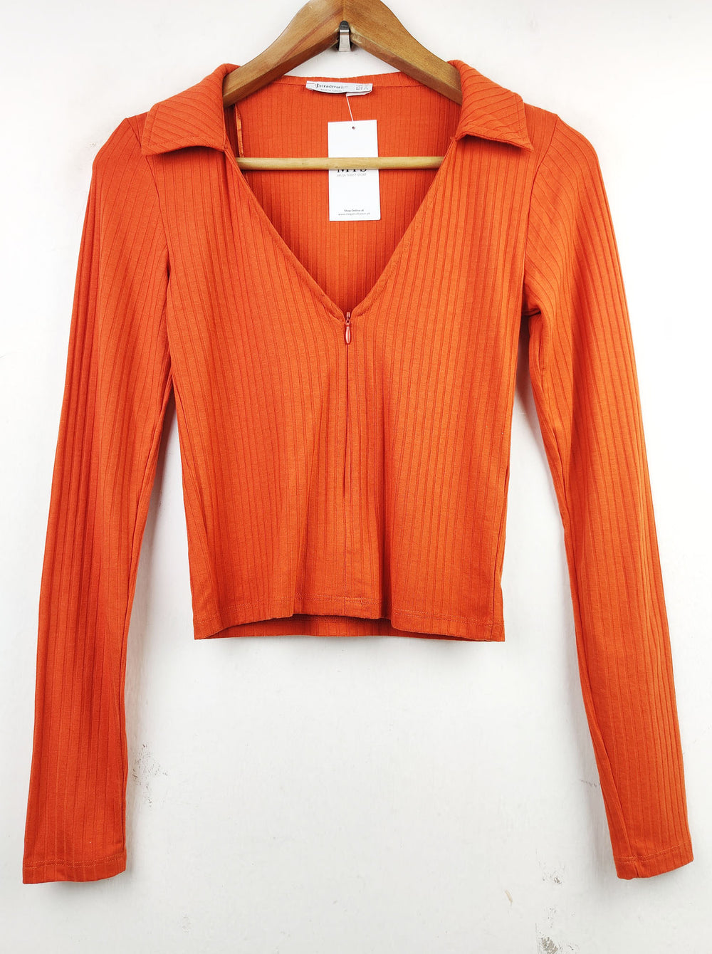 Buy online pre-used pre-loved 100% authentic & Original branded Stradivarius (CT-1376) available in Pakistan. Top international brands avilable.