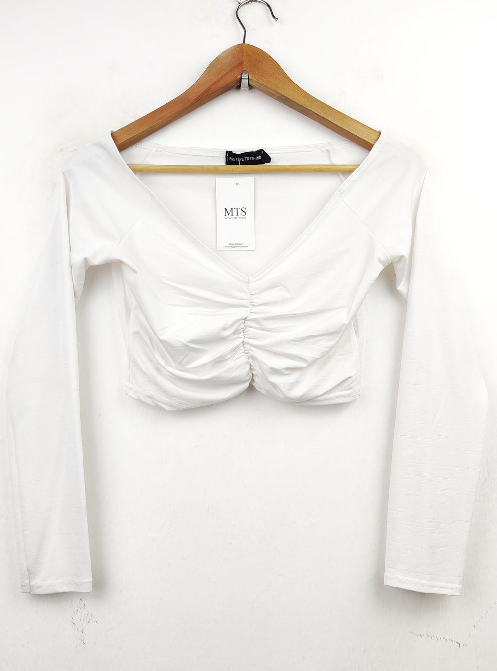 Buy online pre-used pre-loved 100% authentic & Original branded Pretty Little Thing (CT-1419) available in Pakistan. Top international brands avilable.