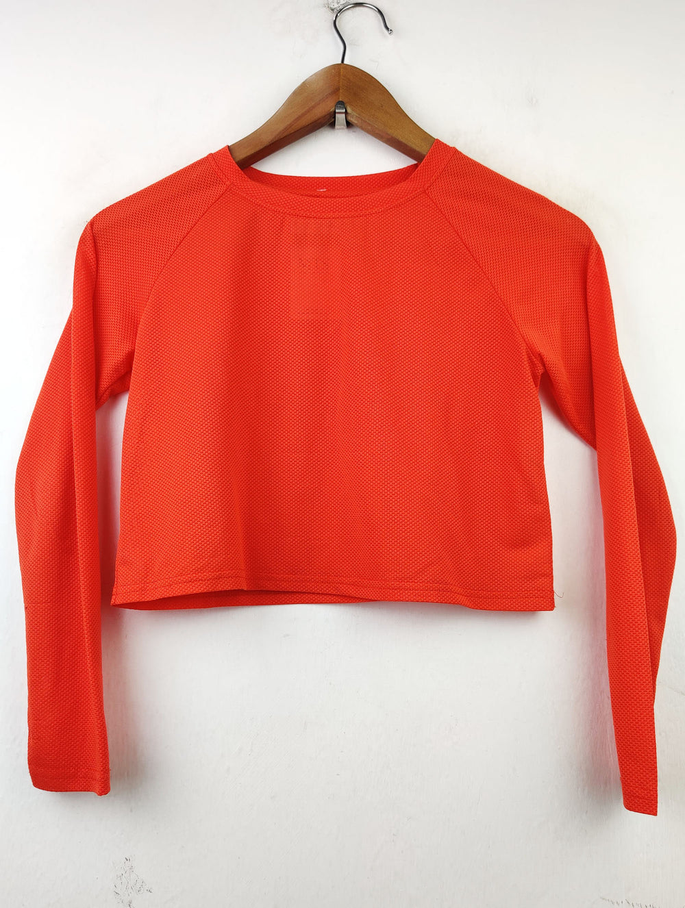 Buy online pre-used pre-loved 100% authentic & Original branded Unknown Brand (CT-1469) available in Pakistan. Top international brands avilable.