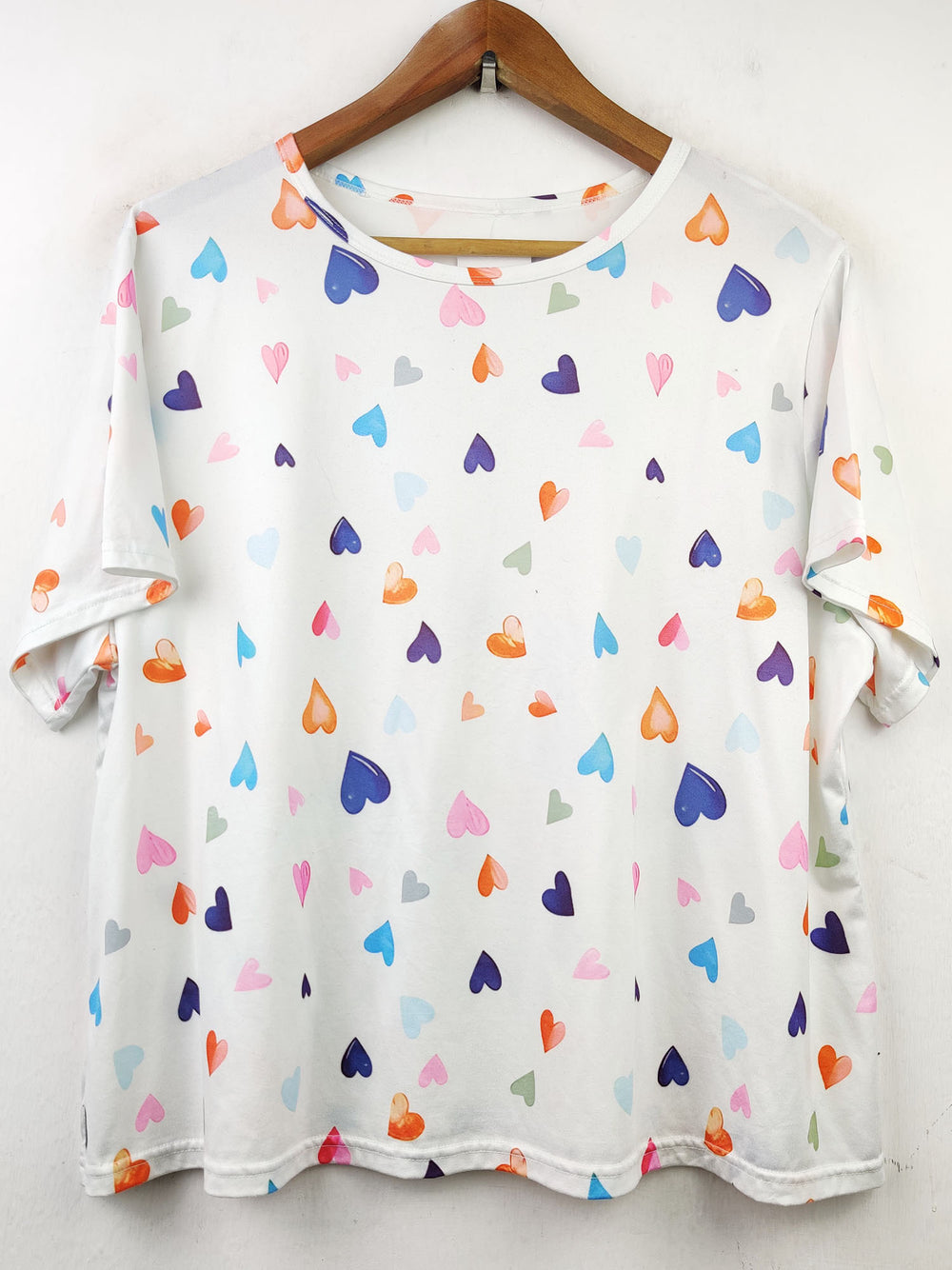 Buy online pre-used pre-loved 100% authentic & Original branded Unknown Brand (CT-1498) available in Pakistan. Top international brands avilable.