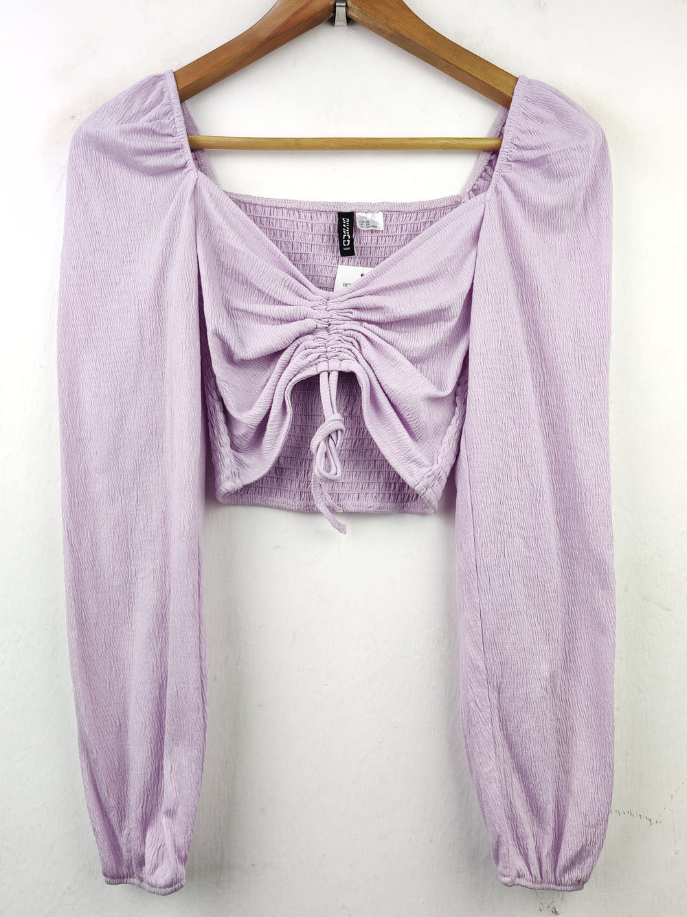 Buy online pre-used pre-loved 100% authentic & Original branded H&M (CT-1500) available in Pakistan. Top international brands avilable.