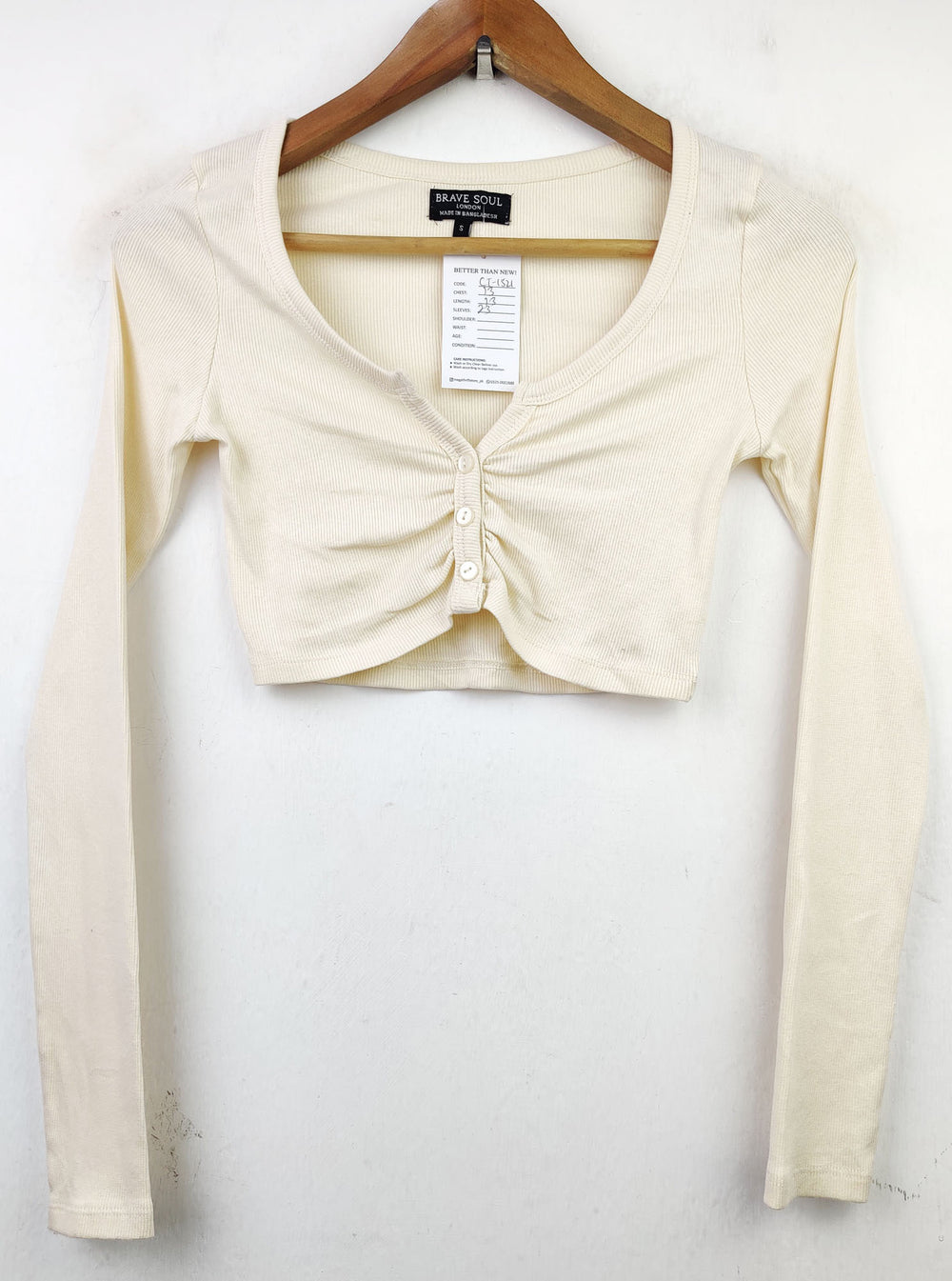 Buy online pre-used pre-loved 100% authentic & Original branded Brave Soul (CT-1521) available in Pakistan. Top international brands avilable.