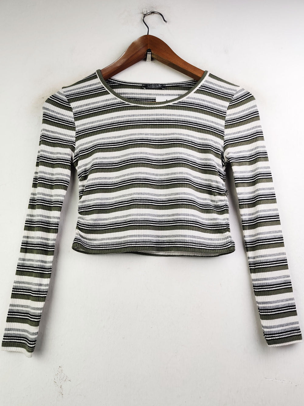 Buy online pre-used pre-loved 100% authentic & Original branded Primark (CT-1658) available in Pakistan. Top international brands avilable.