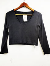 Buy online pre-used pre-loved 100% authentic & Original branded Dunnes Stores (CT-1760) available in Pakistan. Top international brands avilable.