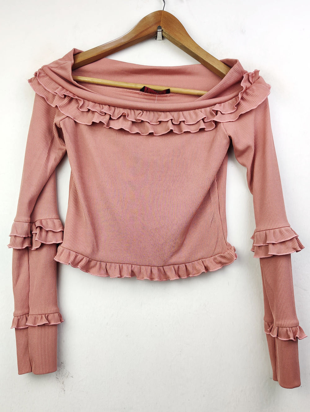 Buy online pre-used pre-loved 100% authentic & Original branded Prague (CT-1913) available in Pakistan. Top international brands avilable.