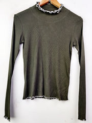 Buy online pre-used pre-loved 100% authentic & Original branded Unknown Brand (CT-1930) available in Pakistan. Top international brands avilable.