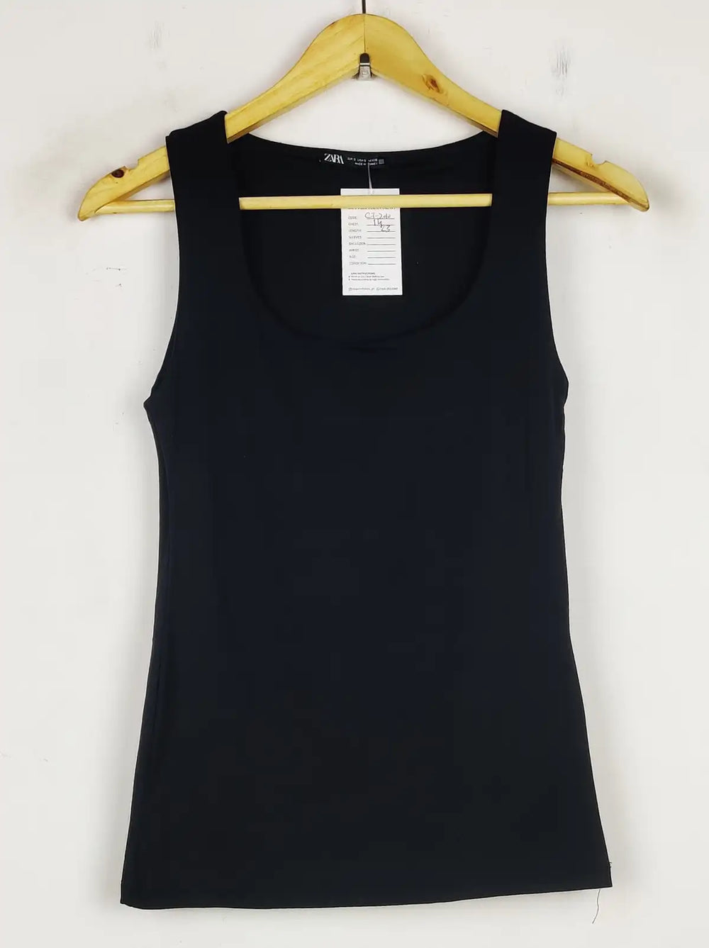 Buy online pre-used pre-loved 100% authentic & Original branded Zara (CT-2010) available in Pakistan. Top international brands avilable.