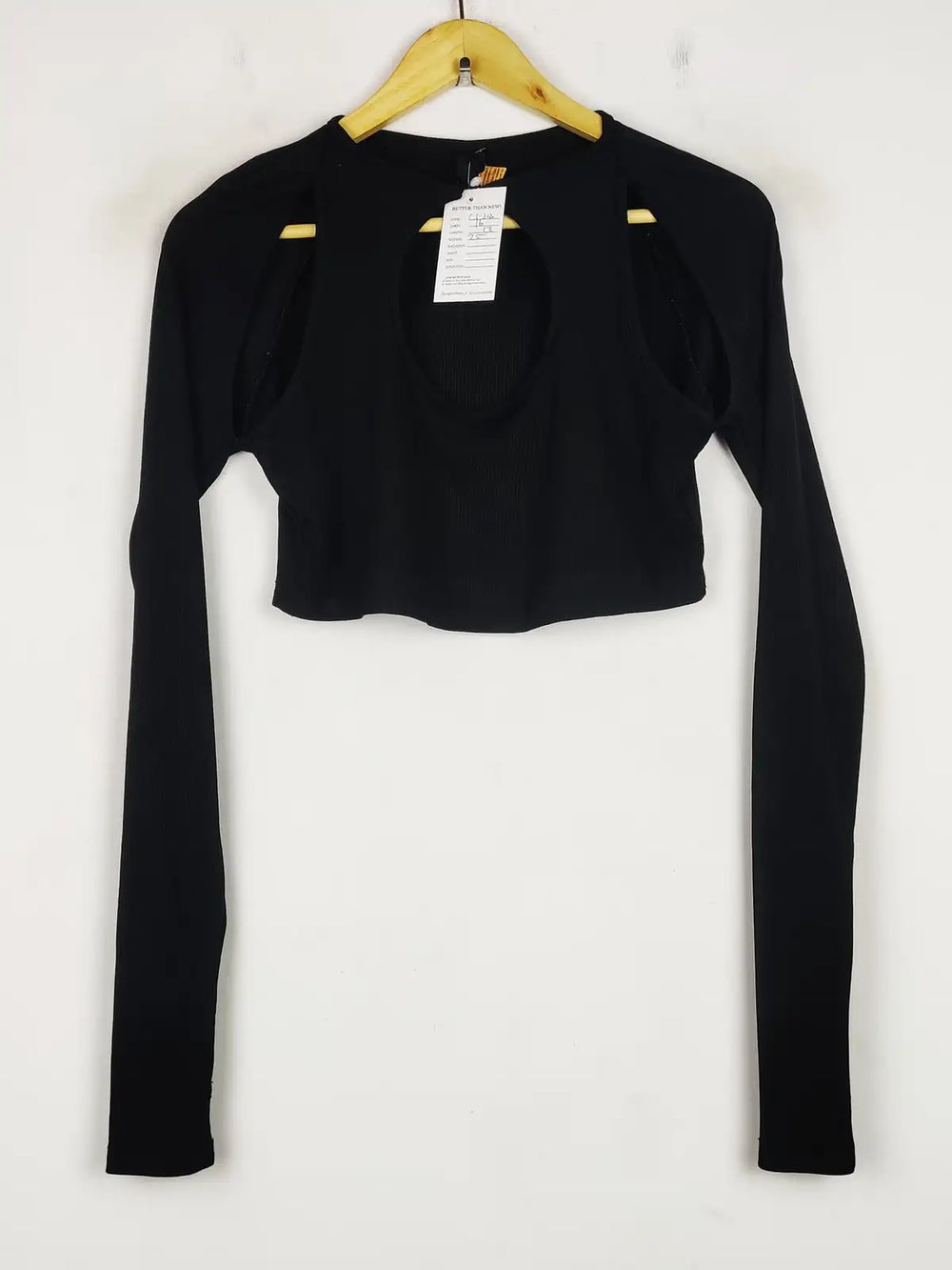 Buy online pre-used pre-loved 100% authentic & Original branded Unknown Brand (CT-2020) available in Pakistan. Top international brands avilable.