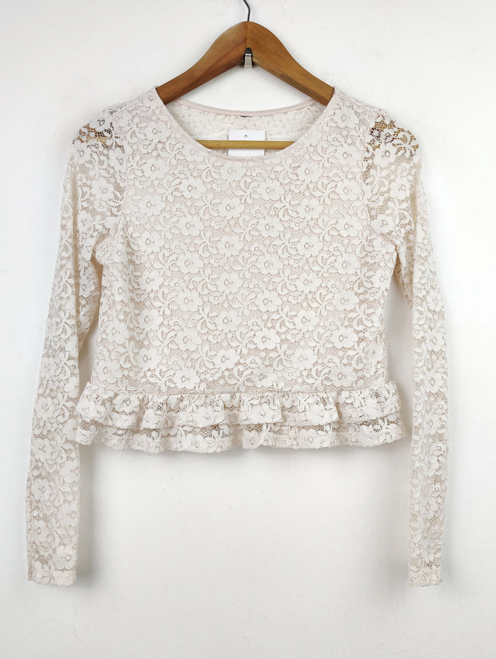 Buy online pre-used pre-loved 100% authentic & Original branded Unknown Brand (CT-208) available in Pakistan. Top international brands avilable.