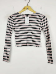 Buy online pre-used pre-loved 100% authentic & Original branded New Look (CT-2097) available in Pakistan. Top international brands avilable.