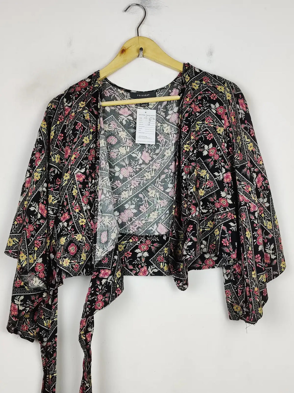 Buy online pre-used pre-loved 100% authentic & Original branded Primark (CT-2146) available in Pakistan. Top international brands avilable.