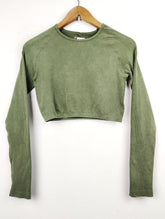 Buy online pre-used pre-loved 100% authentic & Original branded Workout (CT-218) available in Pakistan. Top international brands avilable.