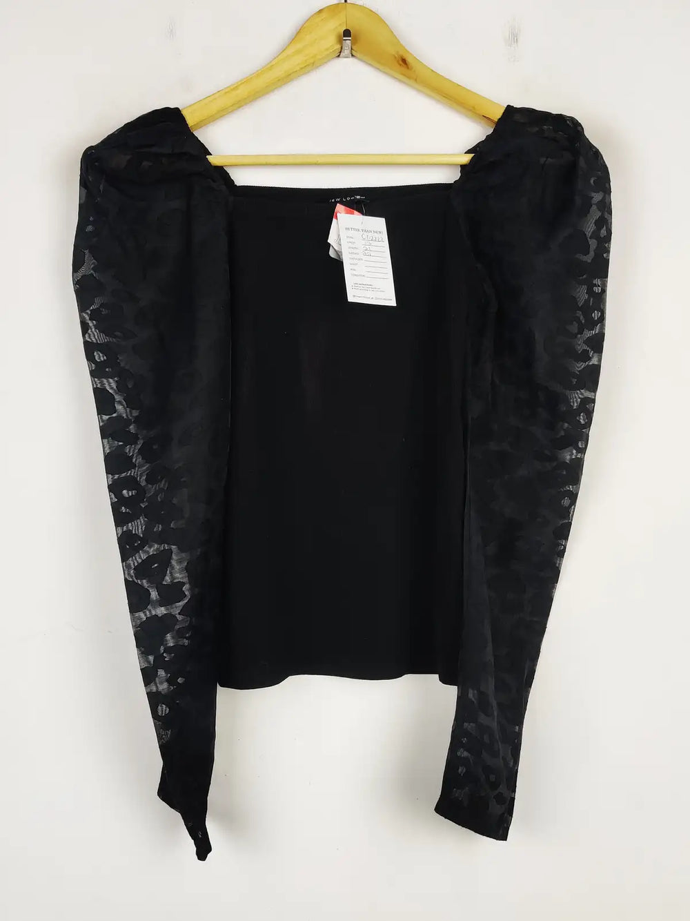 Buy online pre-used pre-loved 100% authentic & Original branded New Look (CT-2222) available in Pakistan. Top international brands avilable.