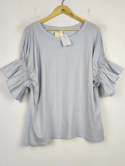 Buy online pre-used pre-loved 100% authentic & Original branded H&M (CT-2252) available in Pakistan. Top international brands avilable.