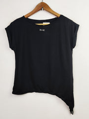 Buy online pre-used pre-loved 100% authentic & Original branded Usa Pro (CT-252) available in Pakistan. Top international brands avilable.