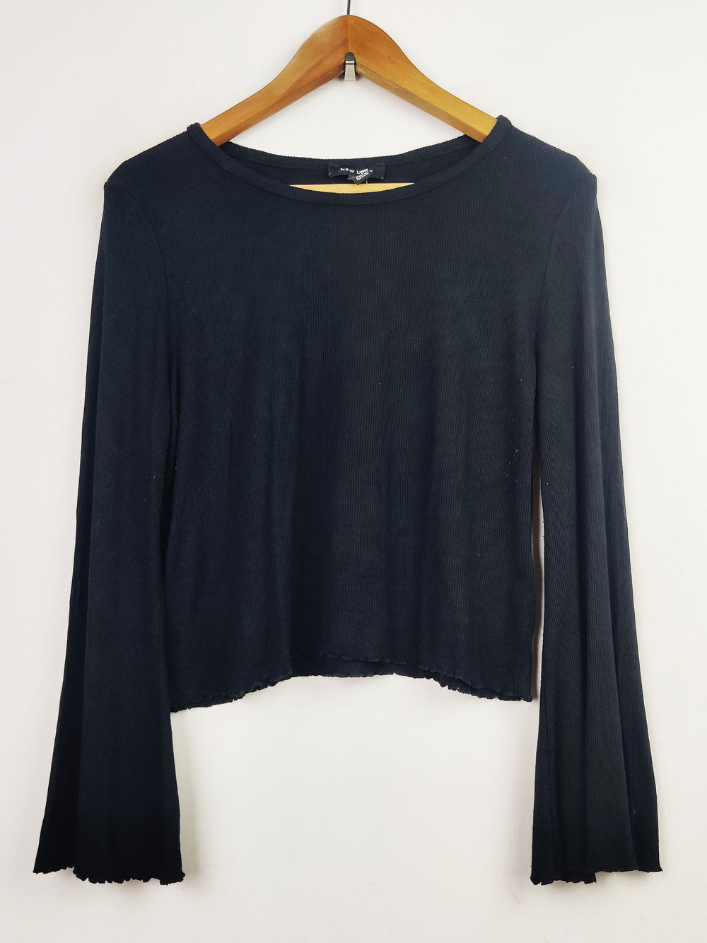 Buy online pre-used pre-loved 100% authentic & Original branded New Look (CT-259) available in Pakistan. Top international brands avilable.