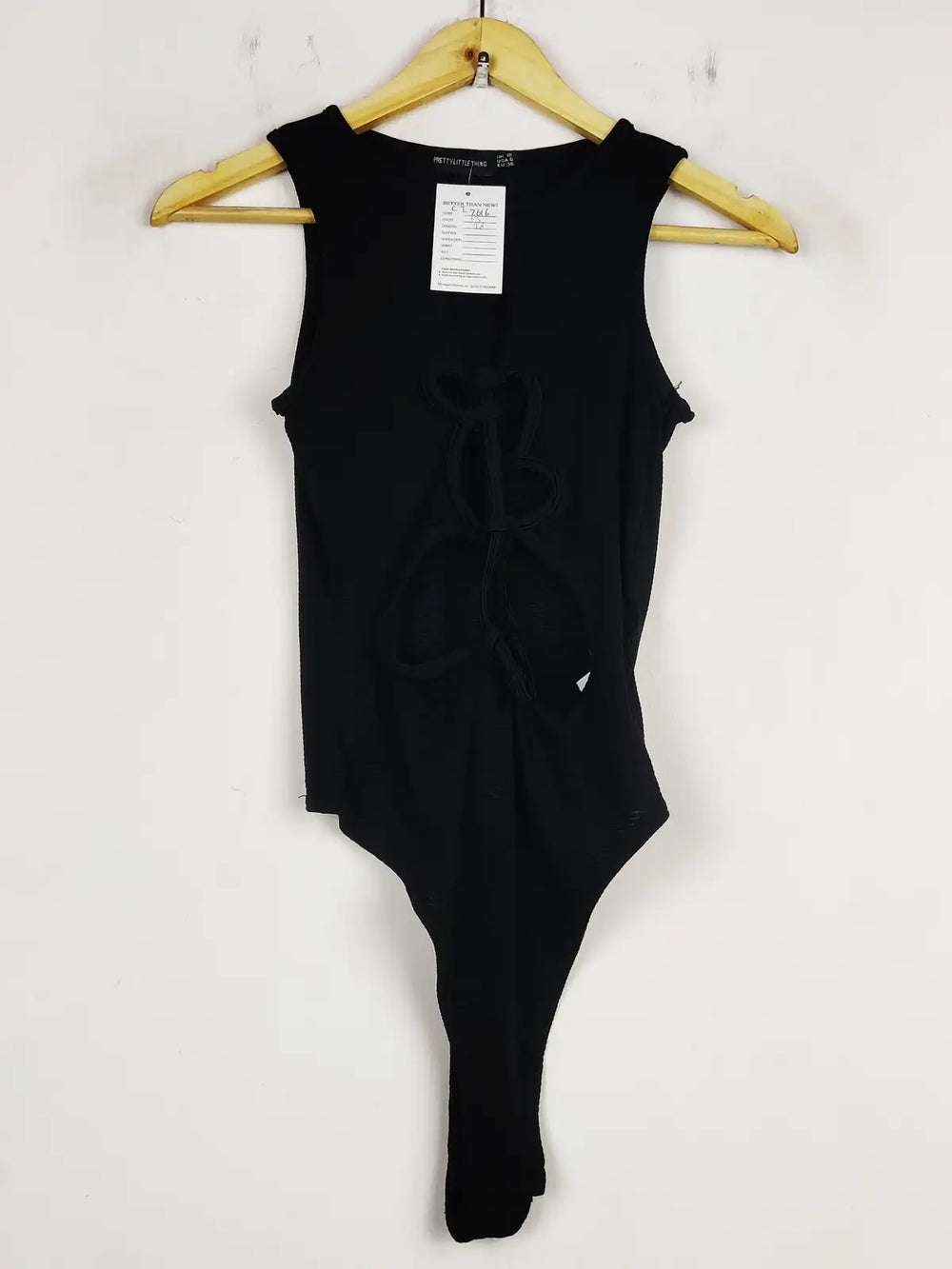 Buy online pre-used pre-loved 100% authentic & Original branded Prettylittlething (CT-2616) available in Pakistan. Top international brands avilable.