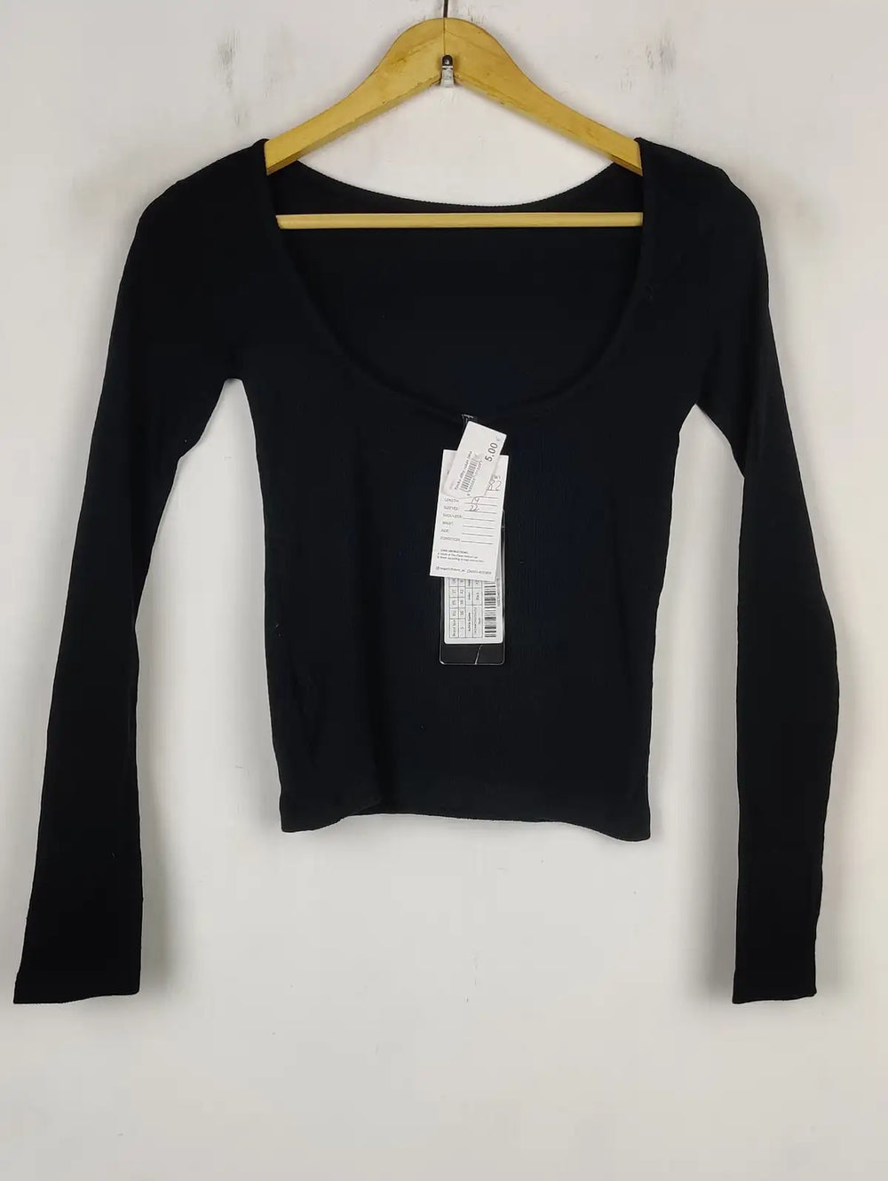 Buy online pre-used pre-loved 100% authentic & Original branded Trendyol (CT-2782) available in Pakistan. Top international brands avilable.