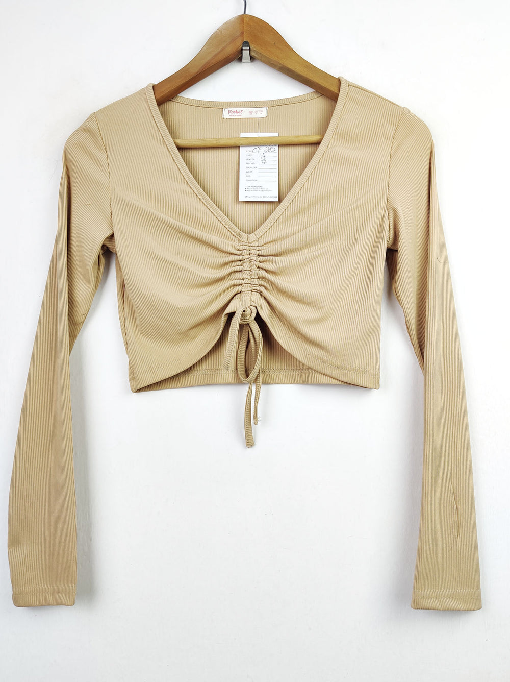 Buy online pre-used pre-loved 100% authentic & Original branded Romwe (CT-282) available in Pakistan. Top international brands avilable.