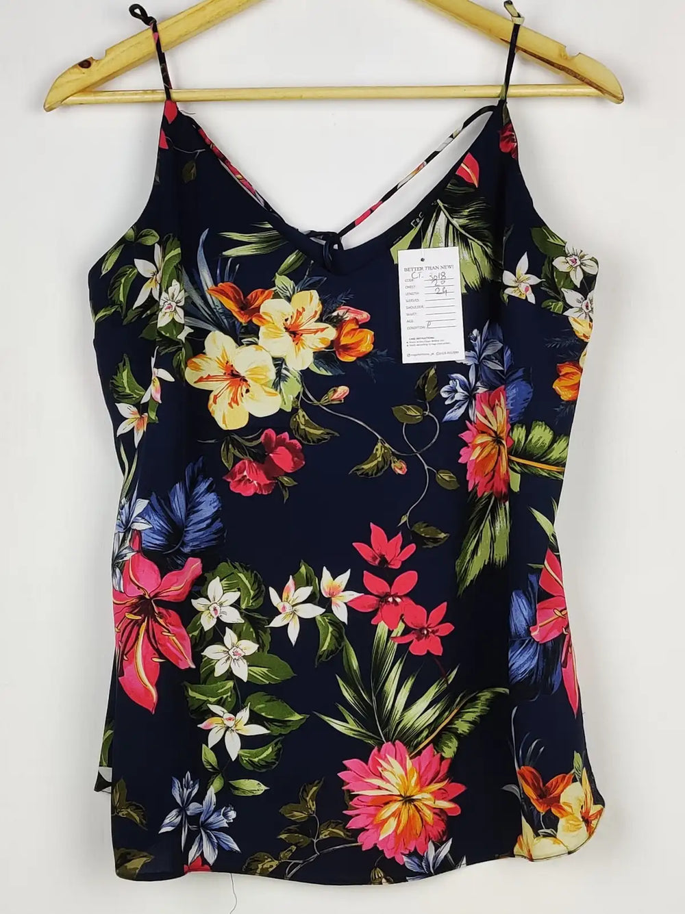 Buy online pre-used pre-loved 100% authentic & Original branded F&F (CT-3018) available in Pakistan. Top international brands avilable.