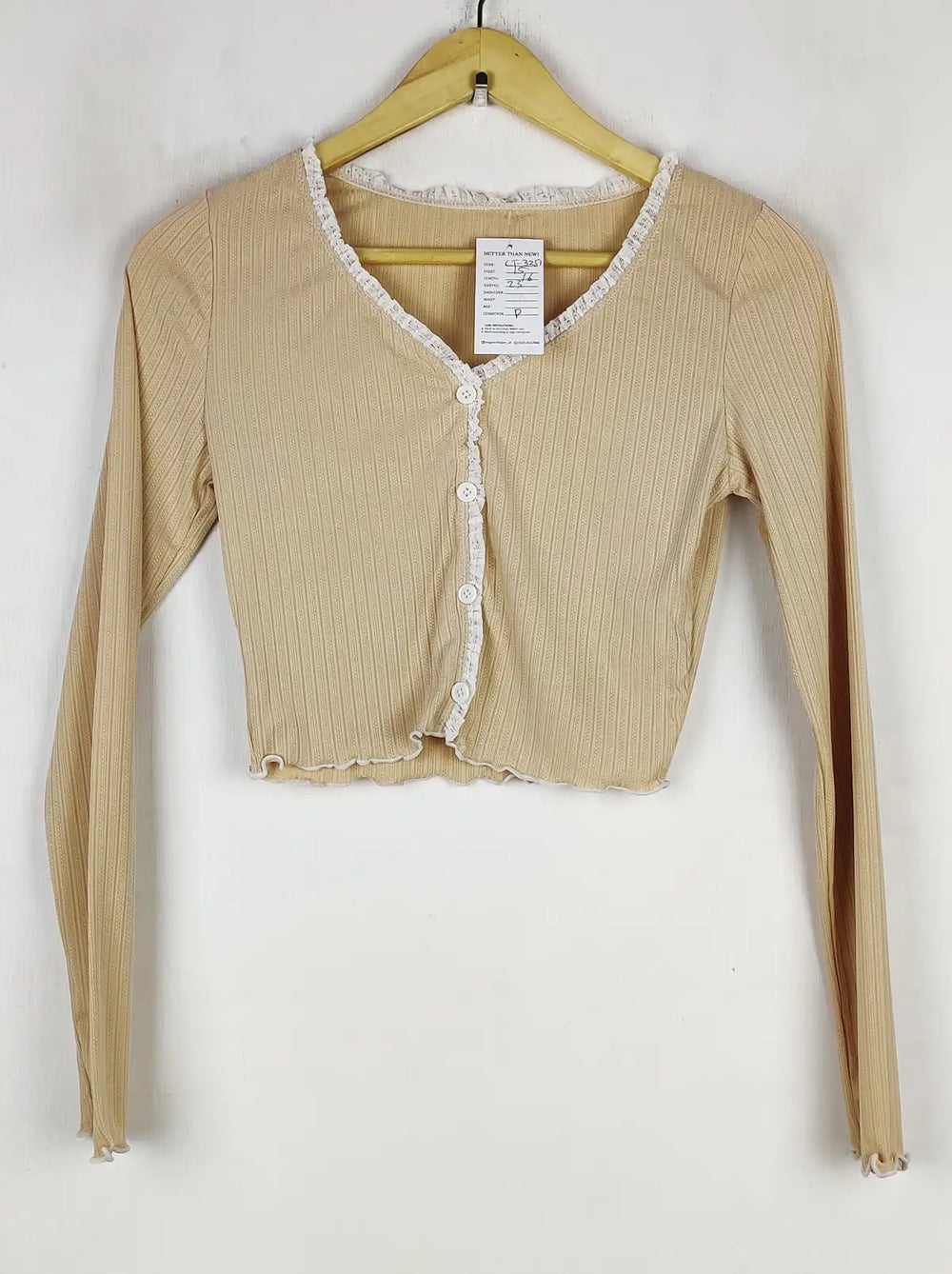 Buy online pre-used pre-loved 100% authentic & Original branded Unknown Brand (CT-3251) available in Pakistan. Top international brands avilable.