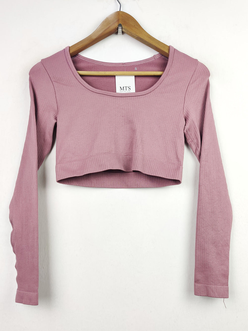 Buy online pre-used pre-loved 100% authentic & Original branded Unknown Brand (CT-332) available in Pakistan. Top international brands avilable.