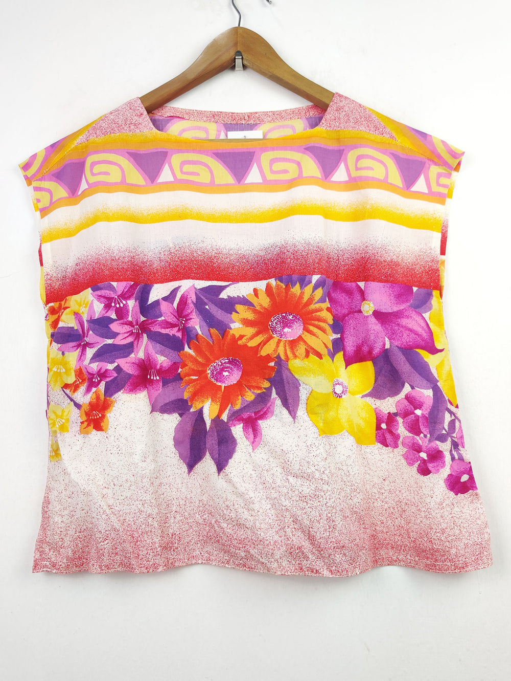 Buy online pre-used pre-loved 100% authentic & Original branded Unknown Brand (CT-337) available in Pakistan. Top international brands avilable.