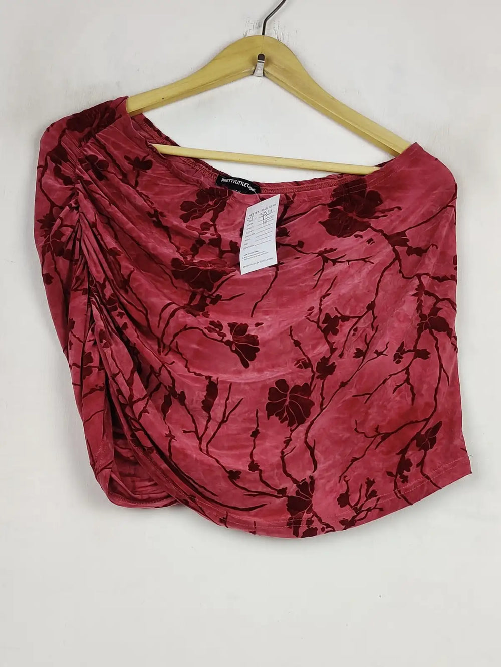 Buy online pre-used pre-loved 100% authentic & Original branded Prettylittlething (CT-3514) available in Pakistan. Top international brands avilable.