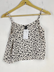 Buy online pre-used pre-loved 100% authentic & Original branded Prettylittlething (CT-3630) available in Pakistan. Top international brands avilable.